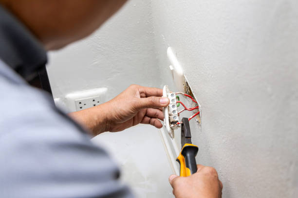 Best Home Electrical Repair  in Groveland, FL