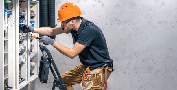 Best Electrical Outlet Repair  in Groveland, FL